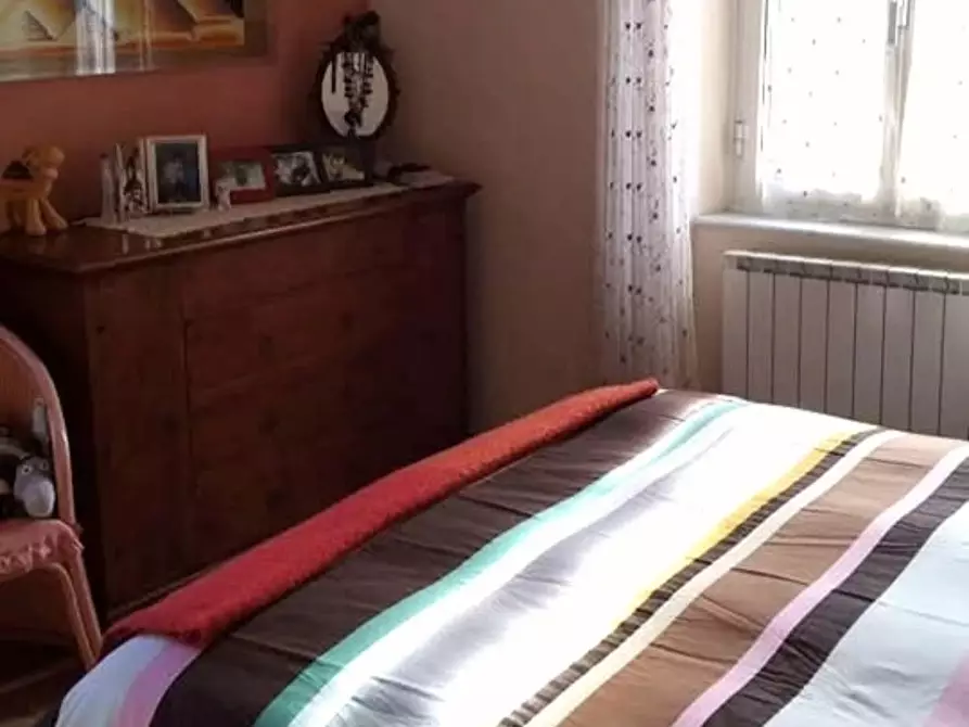 Immagine 13 di Terratetto in vendita  a Massa