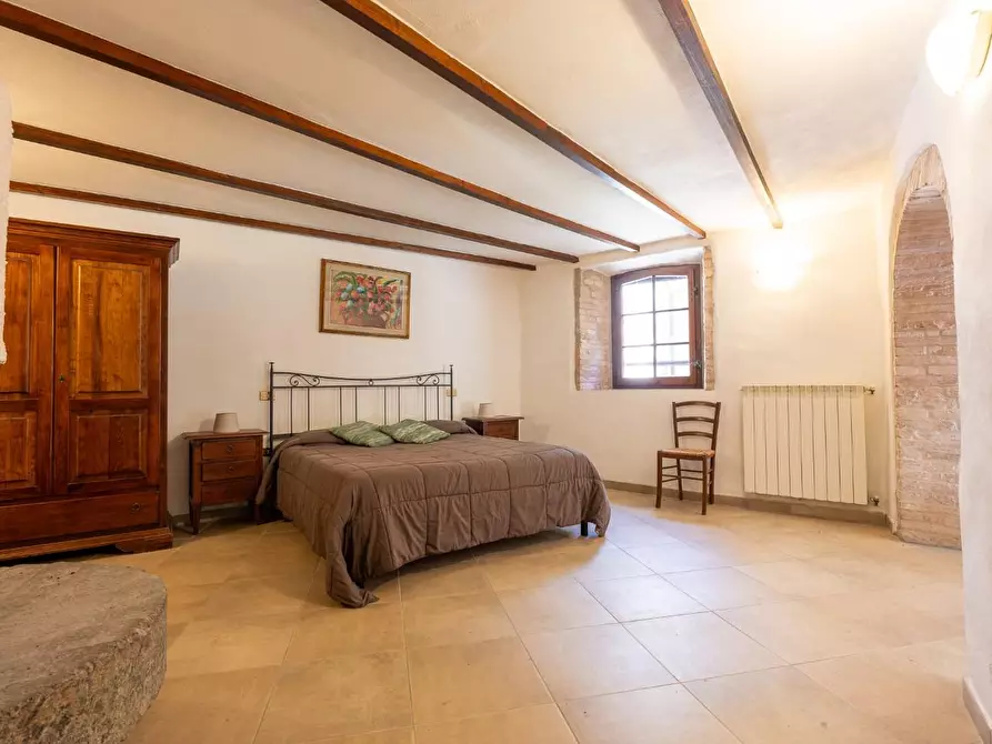 Immagine 9 di Villa in vendita  a San Gimignano