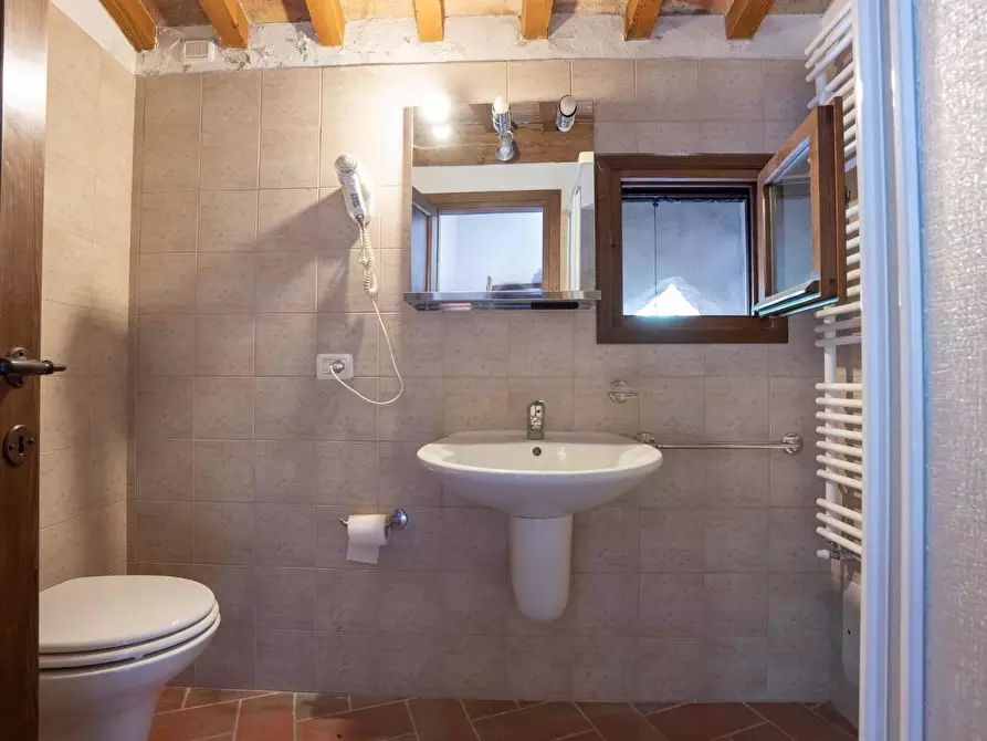 Immagine 28 di Villa in vendita  a San Gimignano