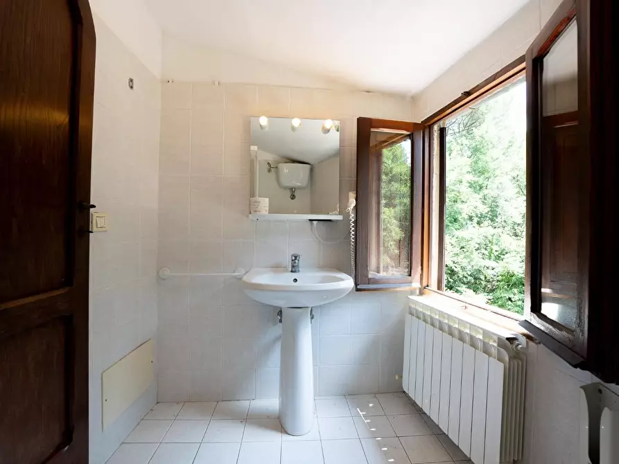 Immagine 40 di Villa in vendita  a San Gimignano