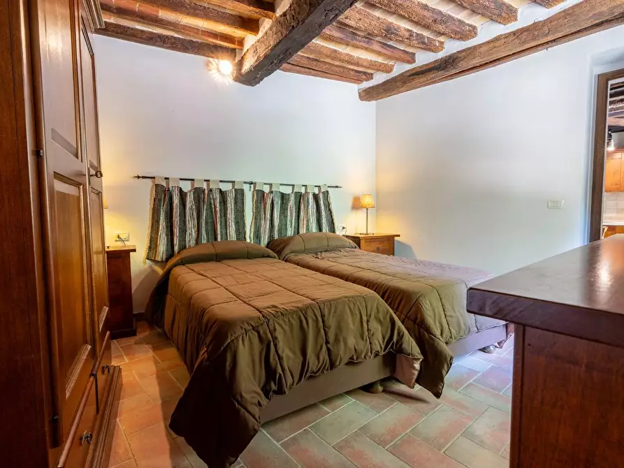Immagine 26 di Villa in vendita  a San Gimignano