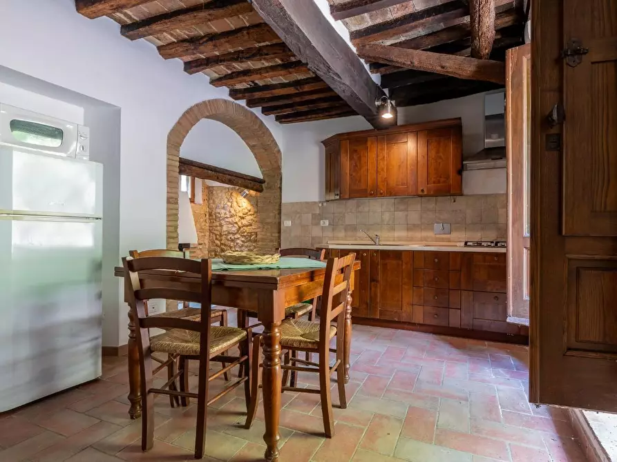 Immagine 23 di Villa in vendita  a San Gimignano