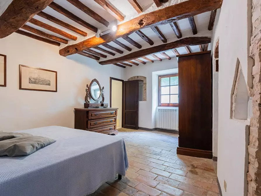 Immagine 14 di Villa in vendita  a San Gimignano