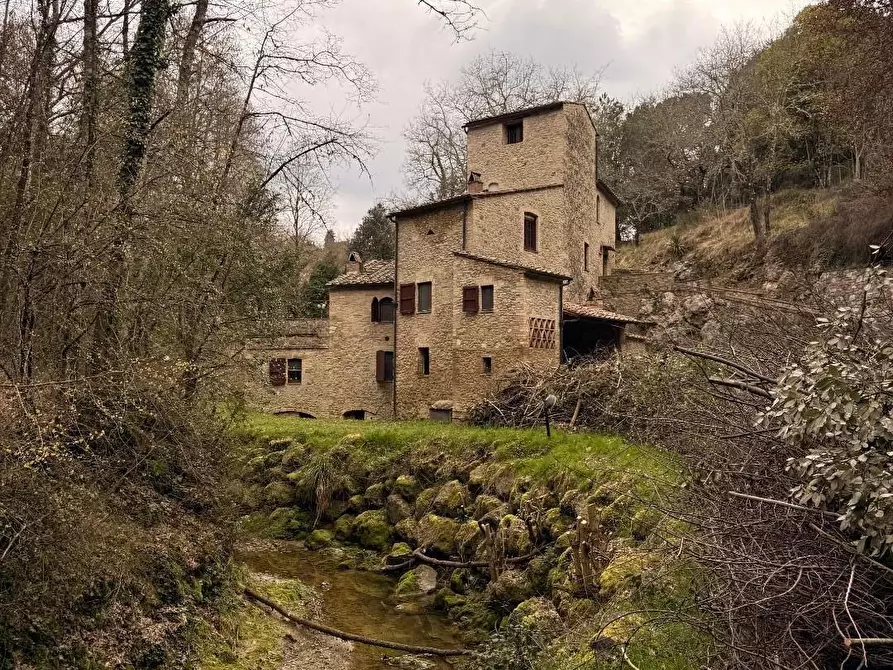 Immagine 1 di Villa in vendita  a San Gimignano