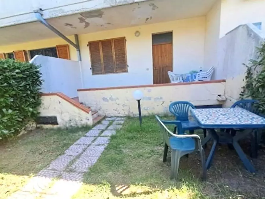 Immagine 17 di Appartamento in vendita  a Massa