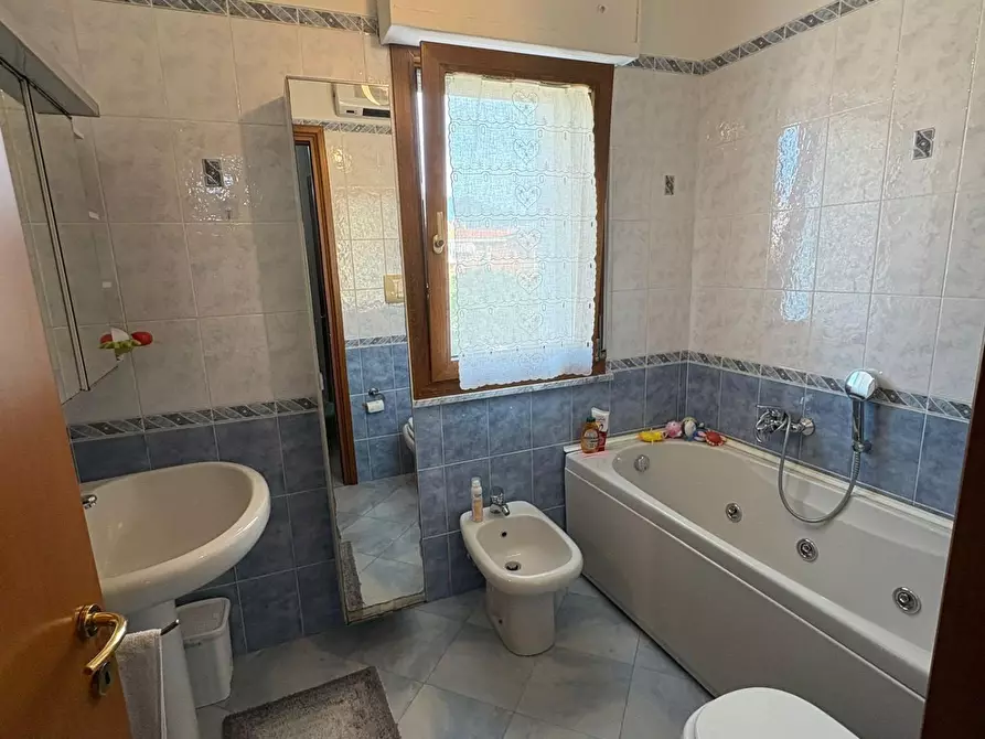 Immagine 9 di Appartamento in vendita  a Santo Stefano Di Magra