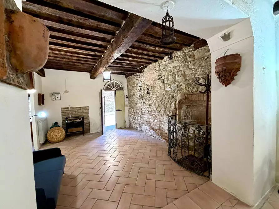 Immagine 18 di Appartamento in vendita  a Chianni