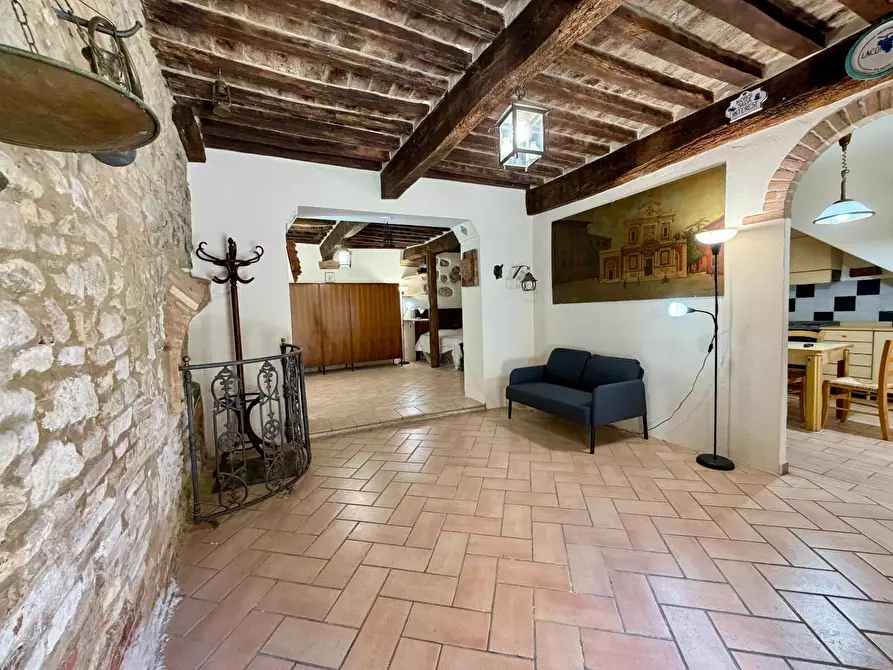 Immagine 2 di Appartamento in vendita  a Chianni