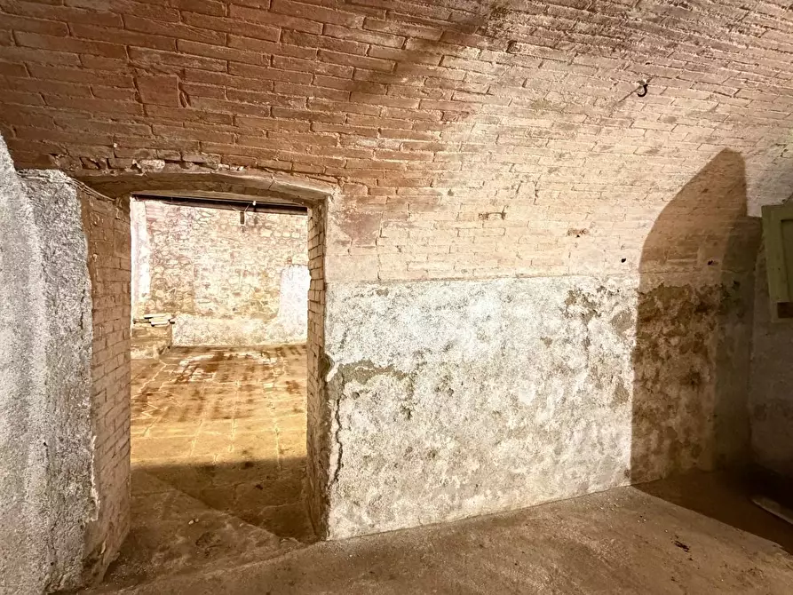 Immagine 24 di Appartamento in vendita  a Chianni