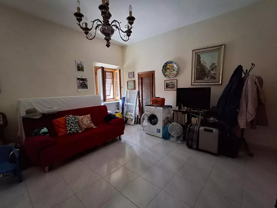 Immagine 9 di Appartamento in vendita  a Capraia E Limite
