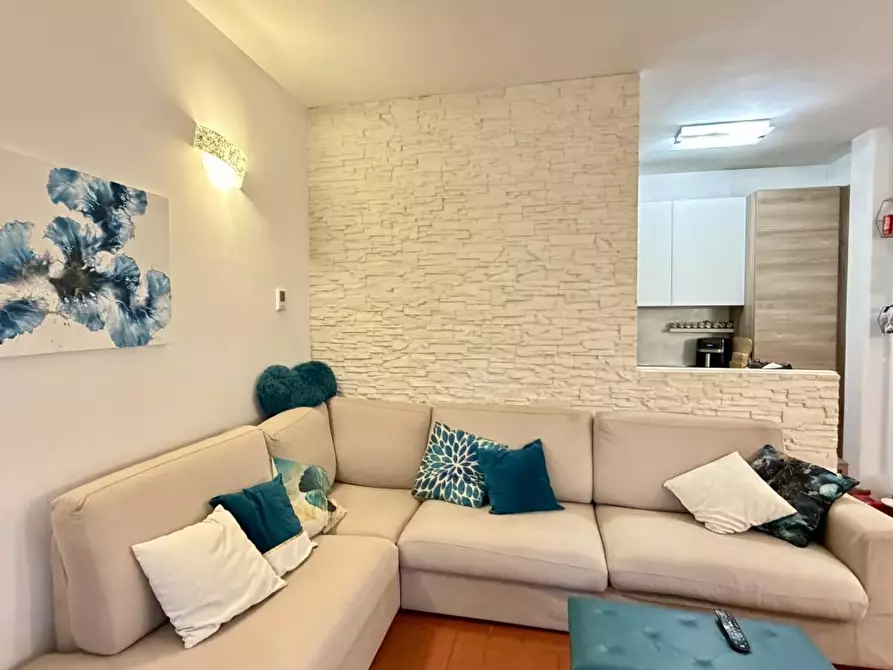 Immagine 17 di Appartamento in vendita  a Scandicci