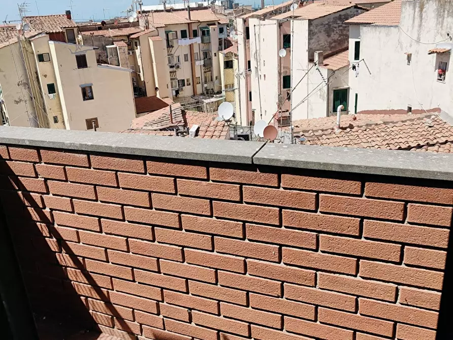 Immagine 10 di Appartamento in vendita  a Livorno