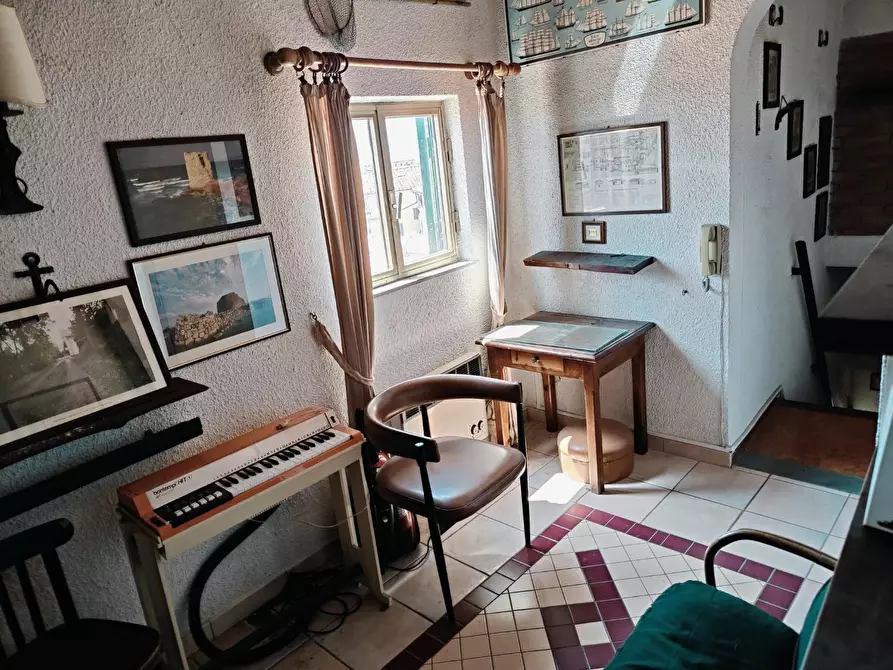 Immagine 4 di Appartamento in vendita  a Livorno