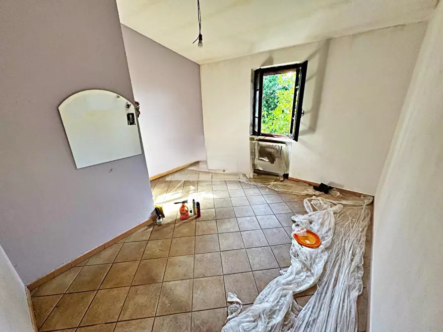 Immagine 9 di Villa in vendita  a Seravezza