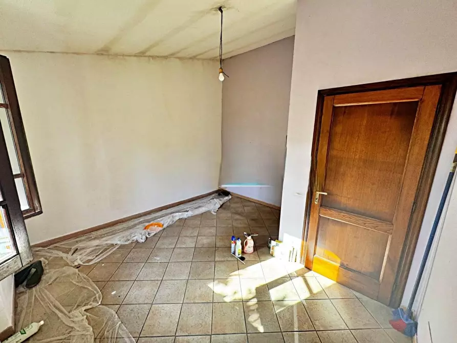 Immagine 7 di Villa in vendita  a Seravezza
