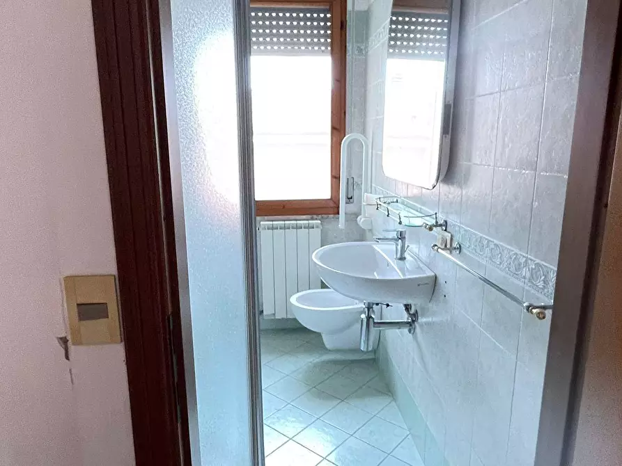 Immagine 6 di Appartamento in vendita  a Cascina