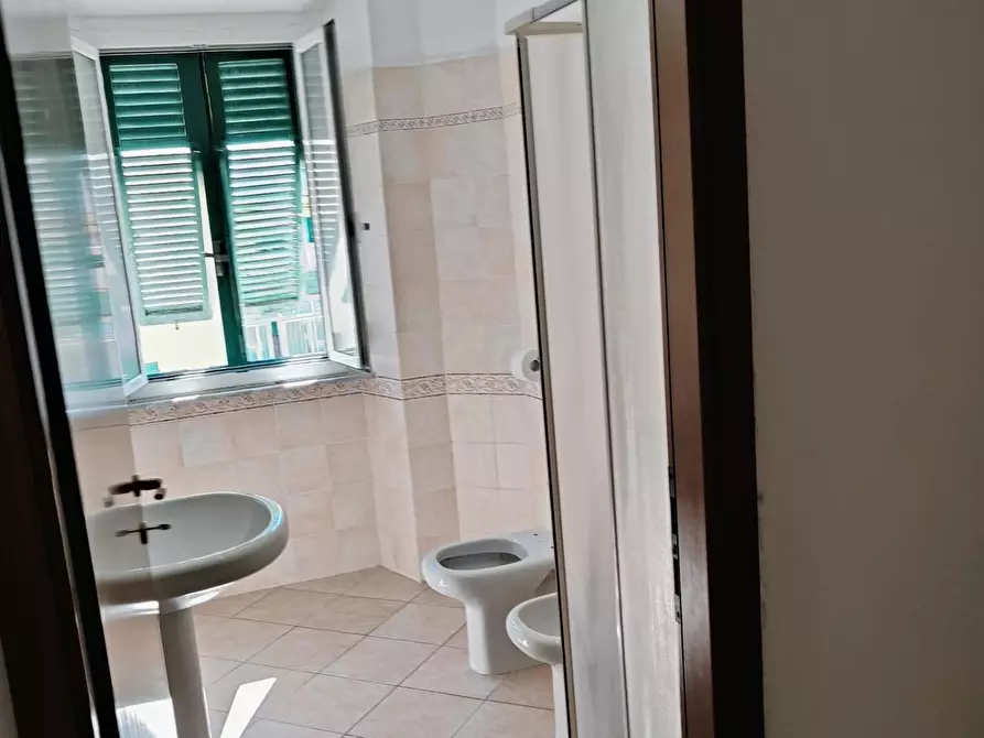 Immagine 10 di Appartamento in vendita  a Livorno