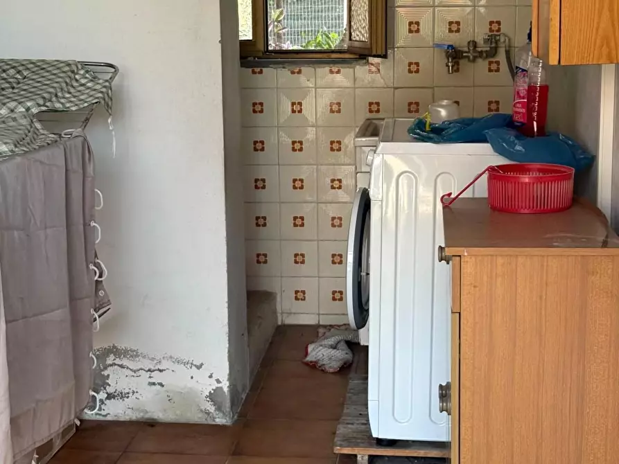 Immagine 17 di Appartamento in vendita  a Lucca
