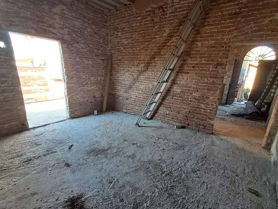 Immagine 16 di Appartamento in vendita  a Buti