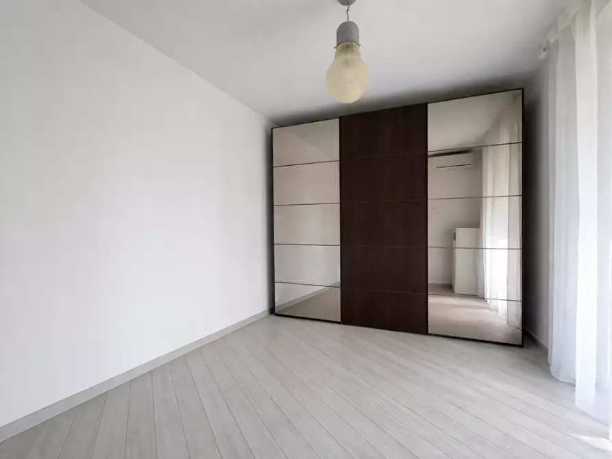 Immagine 17 di Villa in vendita  a Camaiore
