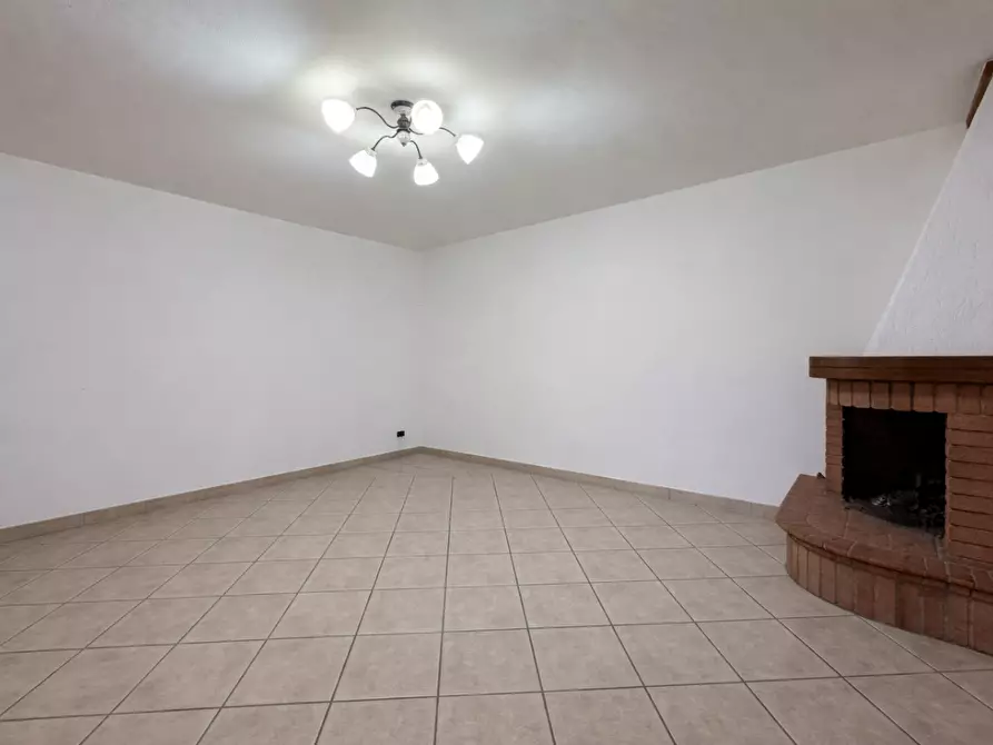 Immagine 26 di Villa in vendita  a Camaiore
