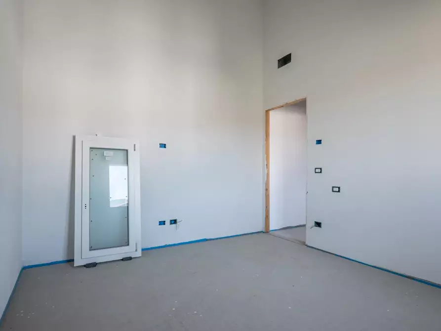 Immagine 21 di Terratetto in vendita  a Cascina