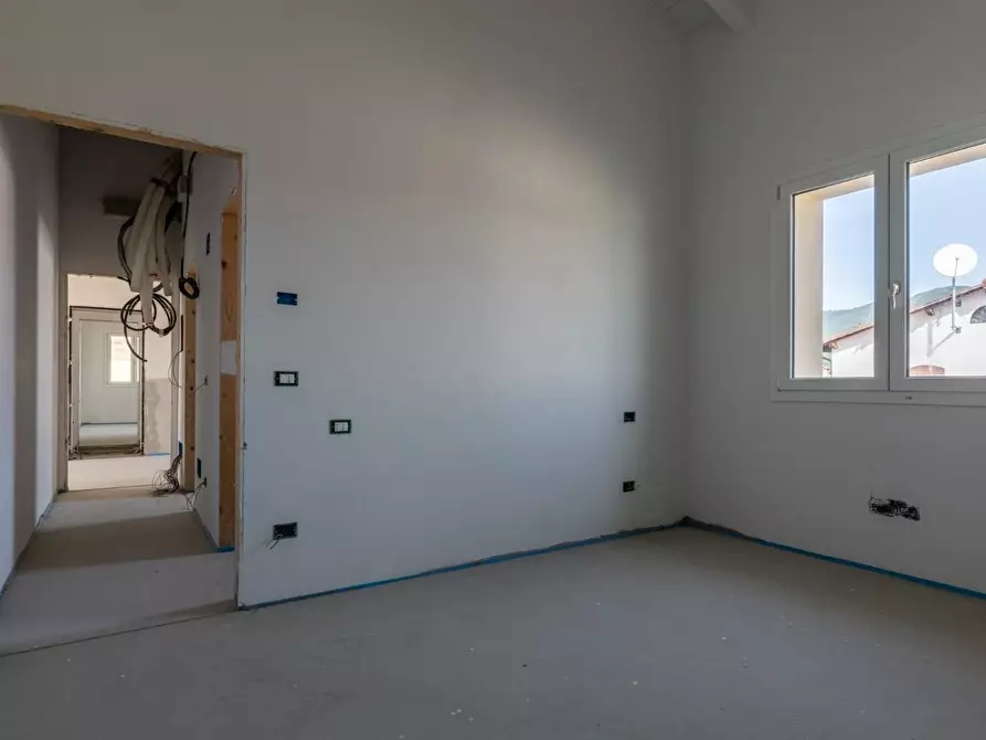 Immagine 22 di Terratetto in vendita  a Cascina