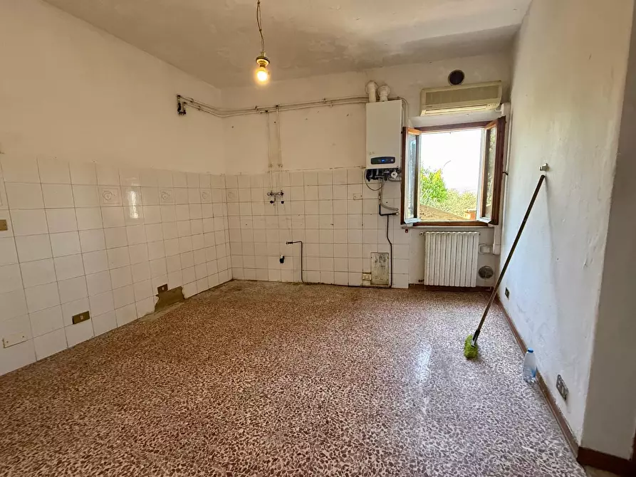 Immagine 7 di Appartamento in vendita  a Peccioli