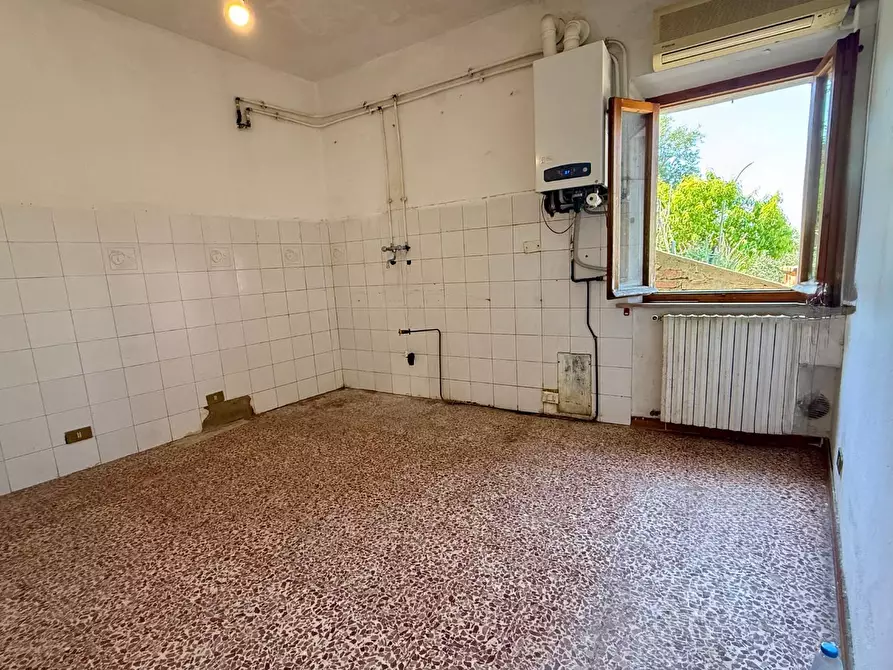 Immagine 2 di Appartamento in vendita  a Peccioli
