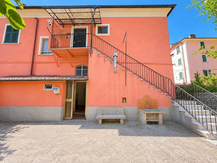 Immagine 30 di Casa semindipendente in vendita  a La Spezia