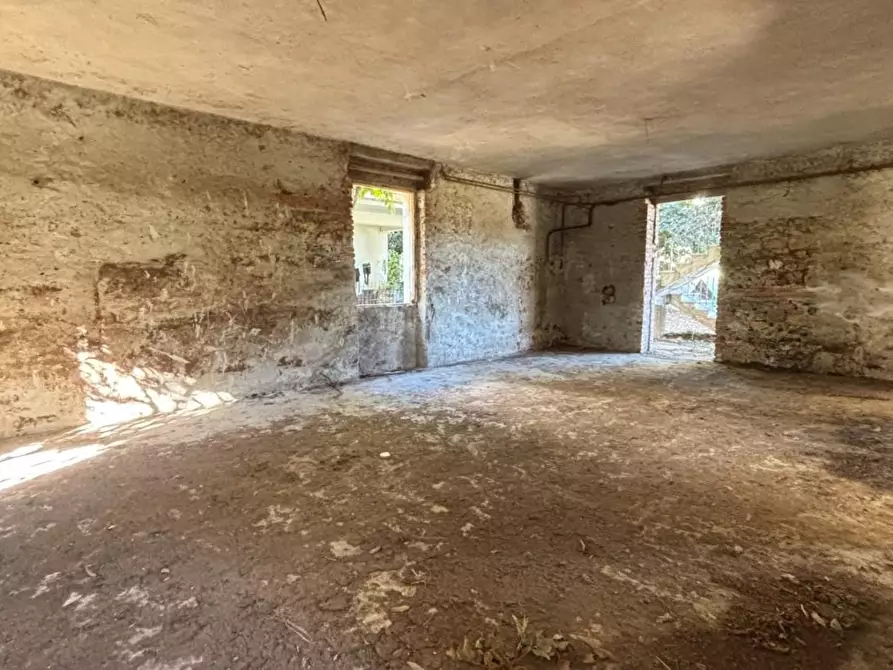 Immagine 25 di Casa indipendente in vendita  a San Giuliano Terme