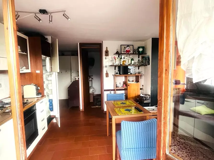 Immagine 11 di Appartamento in vendita  a Montecatini Terme