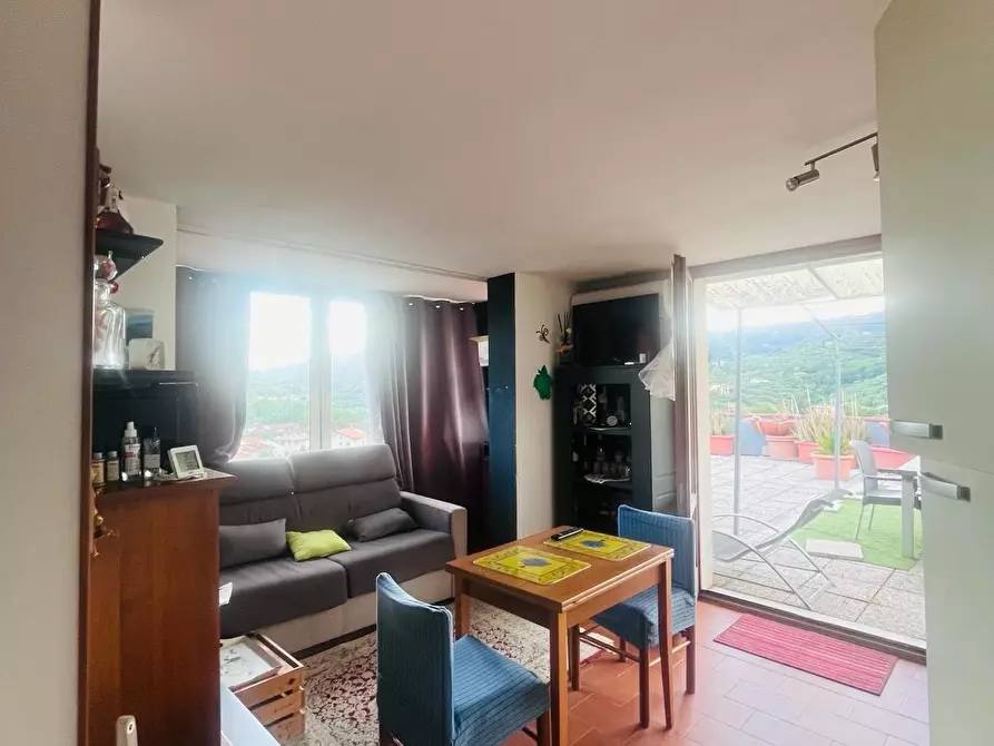 Immagine 10 di Appartamento in vendita  a Montecatini Terme