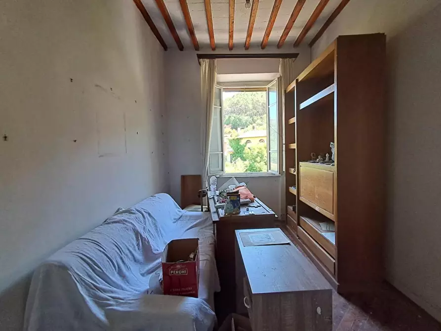 Immagine 10 di Appartamento in vendita  a Buti