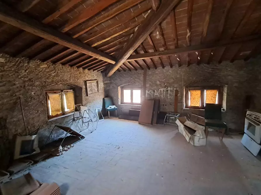 Immagine 29 di Appartamento in vendita  a Buti