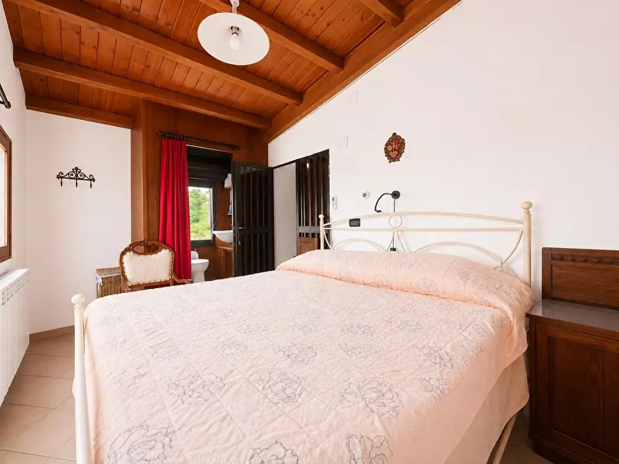 Immagine 29 di Casa indipendente in vendita  a Vezzano Ligure