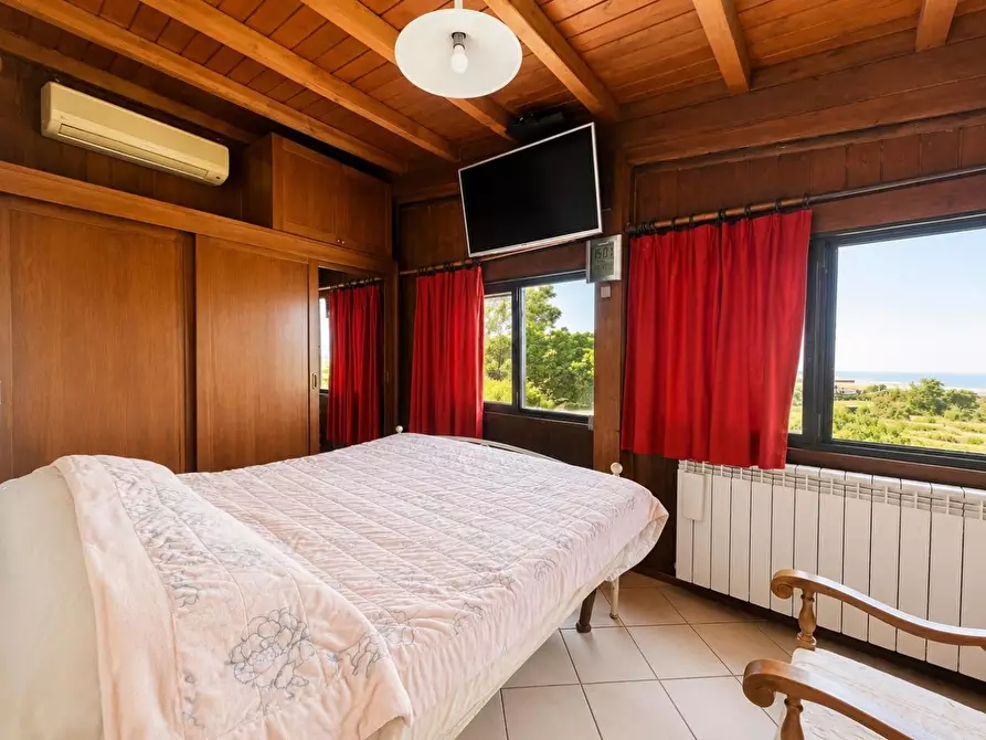 Immagine 27 di Casa indipendente in vendita  a Vezzano Ligure