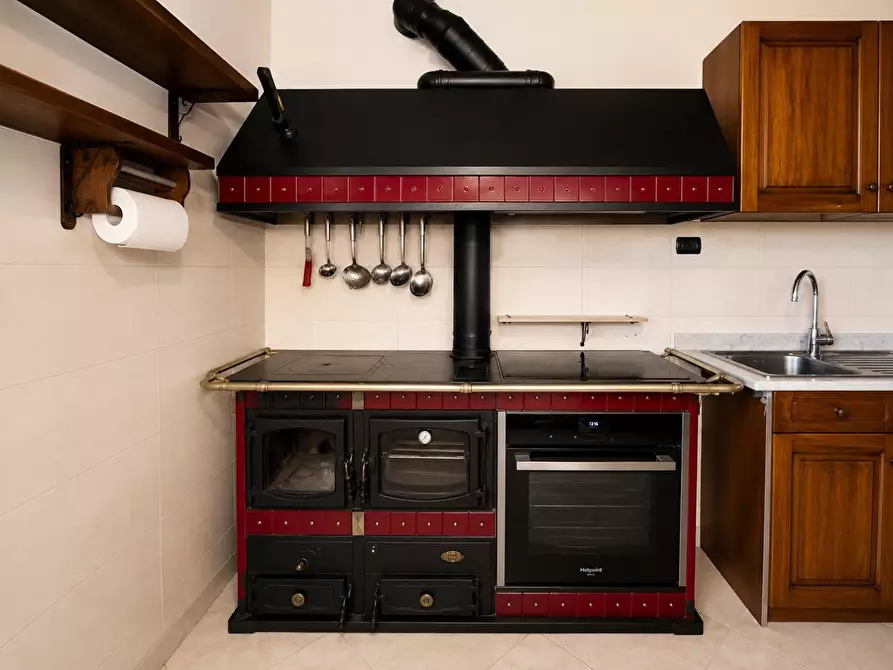 Immagine 17 di Casa indipendente in vendita  a Vezzano Ligure