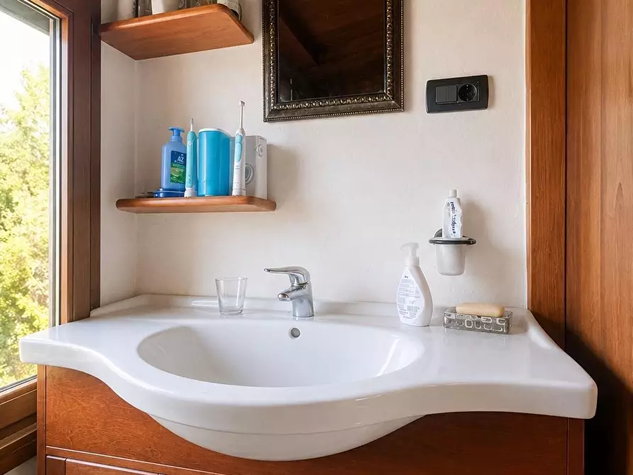 Immagine 31 di Casa indipendente in vendita  a Vezzano Ligure