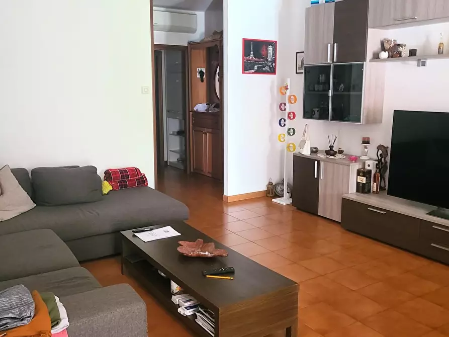 Immagine 2 di Villetta a schiera in vendita  a Seravezza