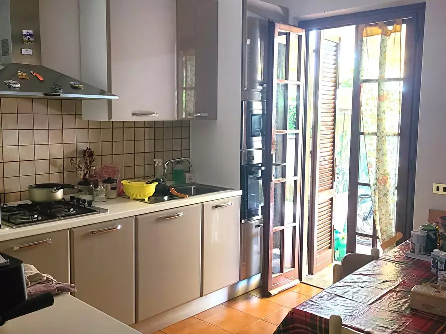 Immagine 3 di Villetta a schiera in vendita  a Seravezza