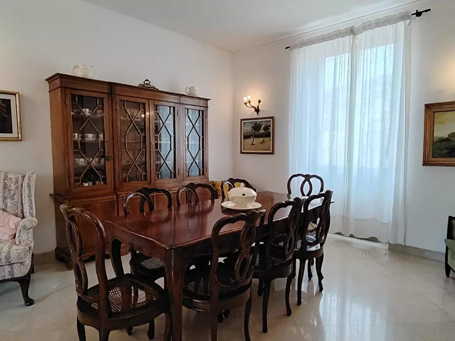 Immagine 4 di Appartamento in vendita  a Carrara