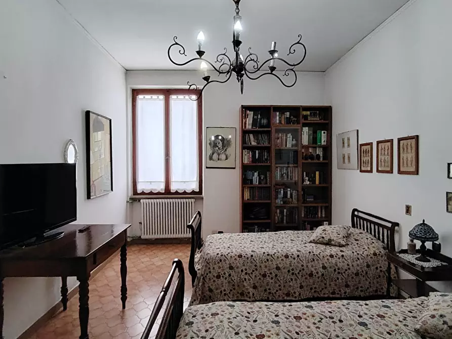 Immagine 23 di Appartamento in vendita  a Carrara