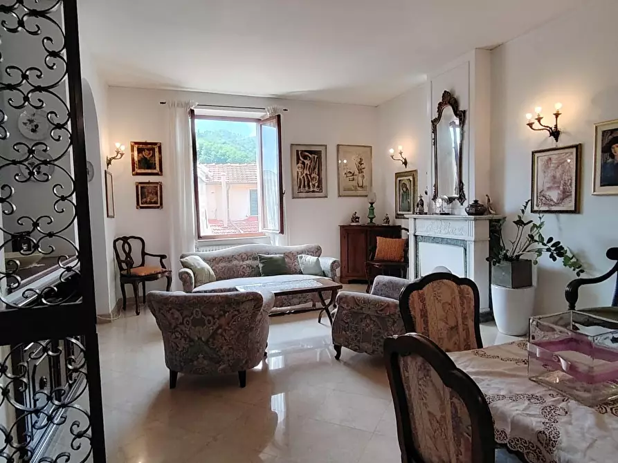 Immagine 6 di Appartamento in vendita  a Carrara