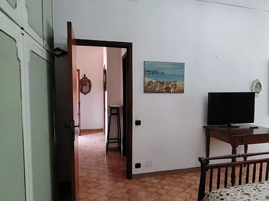 Immagine 26 di Appartamento in vendita  a Carrara