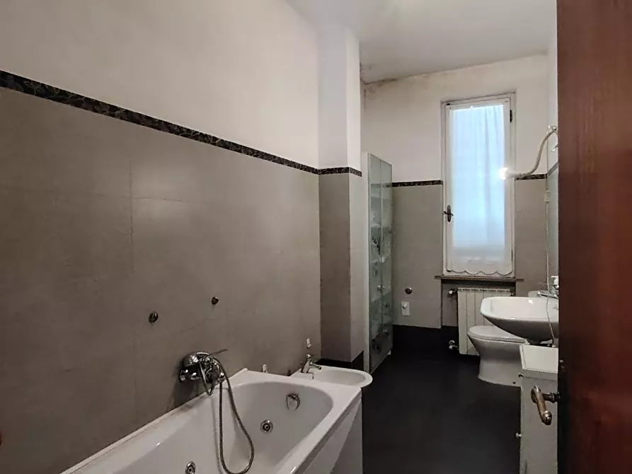 Immagine 28 di Appartamento in vendita  a Carrara