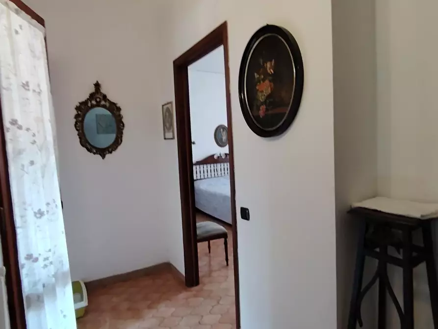 Immagine 27 di Appartamento in vendita  a Carrara