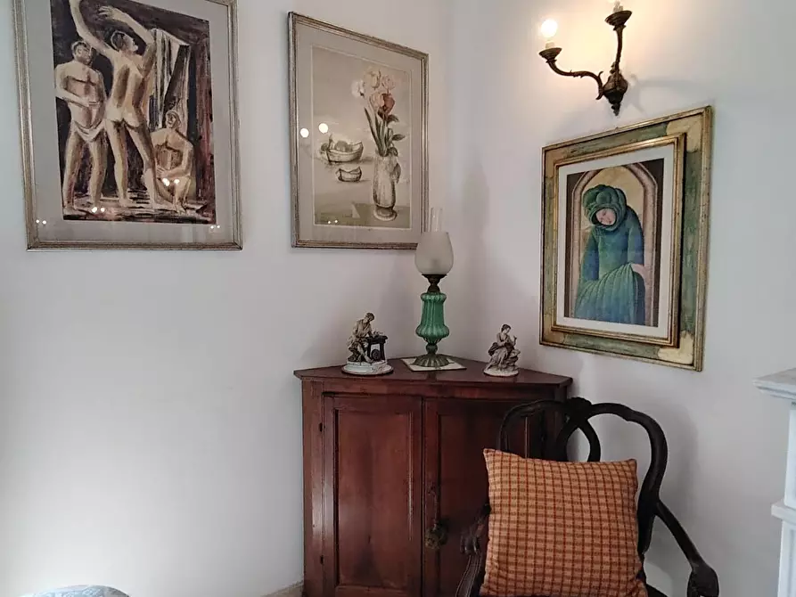 Immagine 10 di Appartamento in vendita  a Carrara