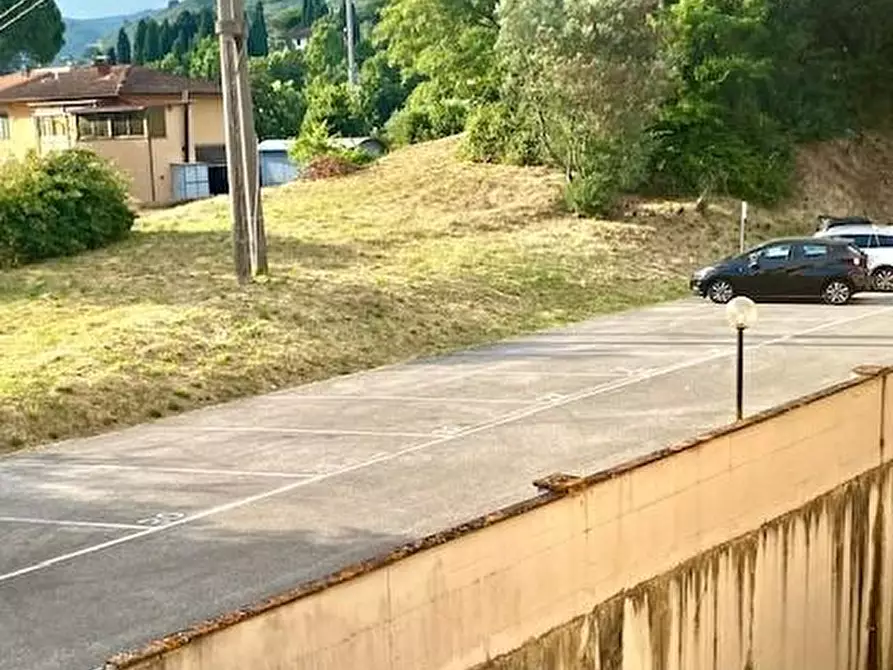 Immagine 36 di Appartamento in vendita  a Uzzano