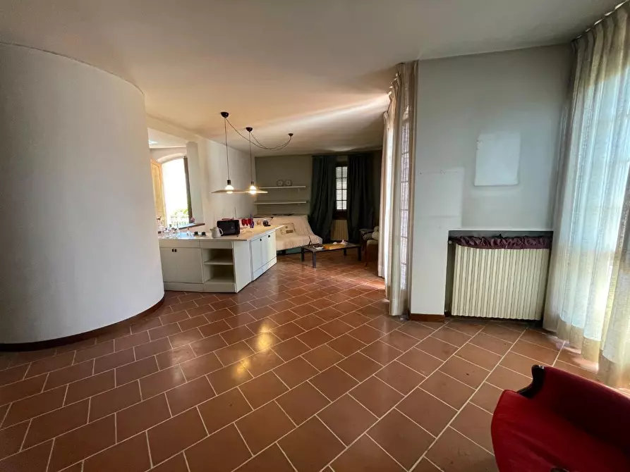Immagine 2 di Villa in vendita  a Fucecchio